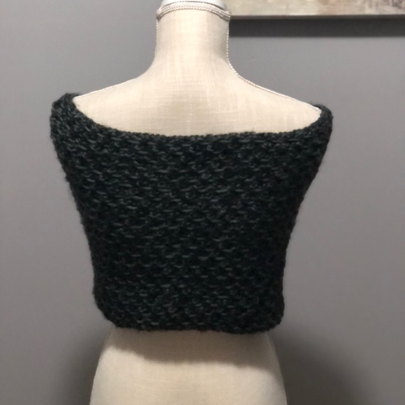 NWT WOMENS CROCHET SCOOP SCARF - Picture 3 of 6